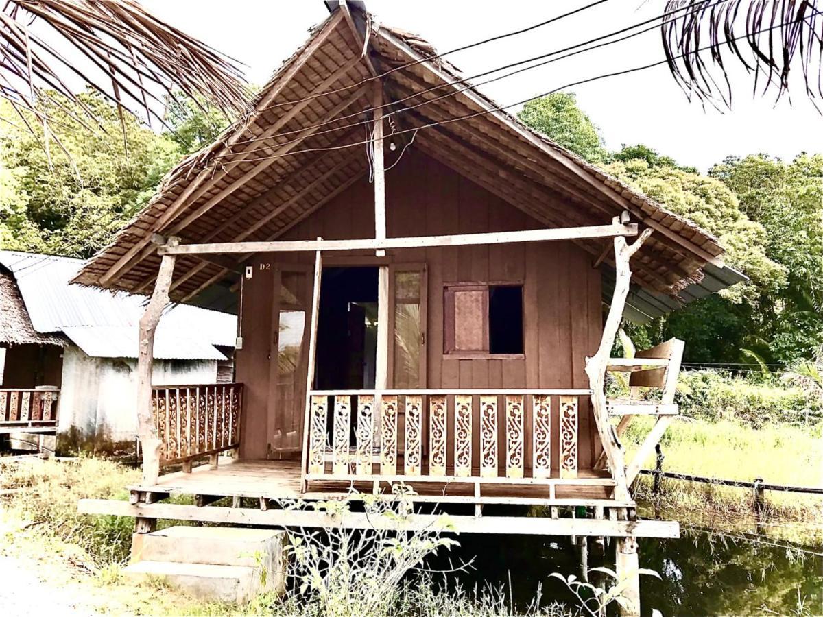 Frog Garden Hut Hotel Ко Паям Екстериор снимка