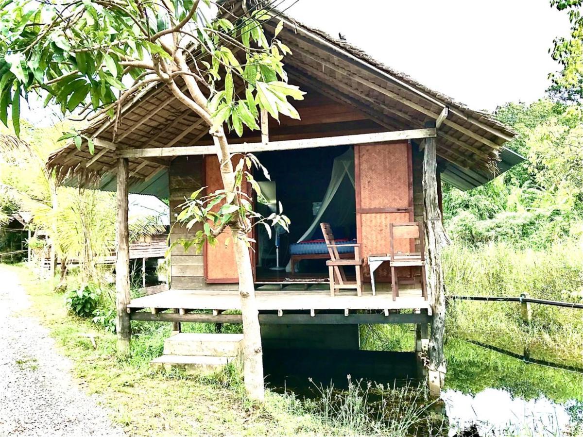 Frog Garden Hut Hotel Ко Паям Екстериор снимка